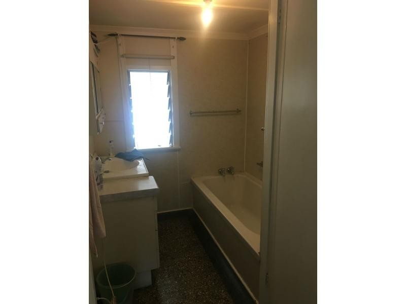 93 Blackall Street, Basin Pocket QLD 4305