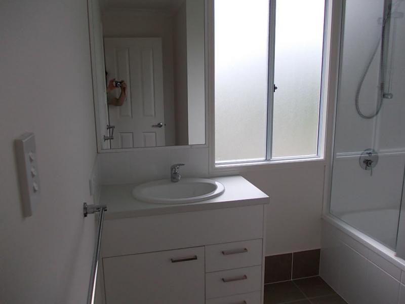 2 Lennon Lane, North Ipswich QLD 4305
