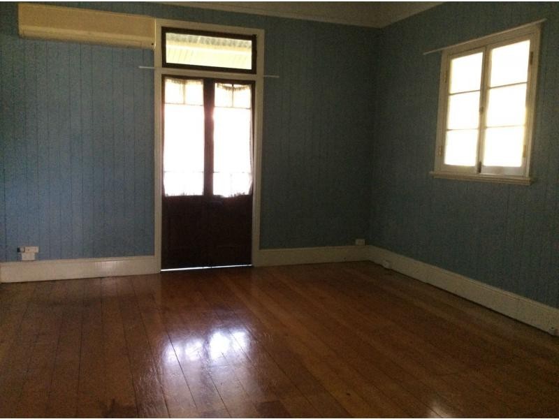 29 Warwick Road, Ipswich QLD 4305