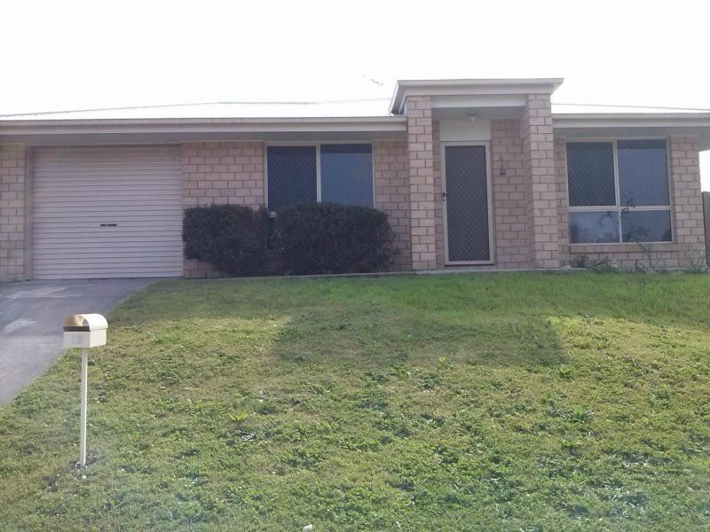 12 Des Arts Place, Wulkuraka QLD 4305