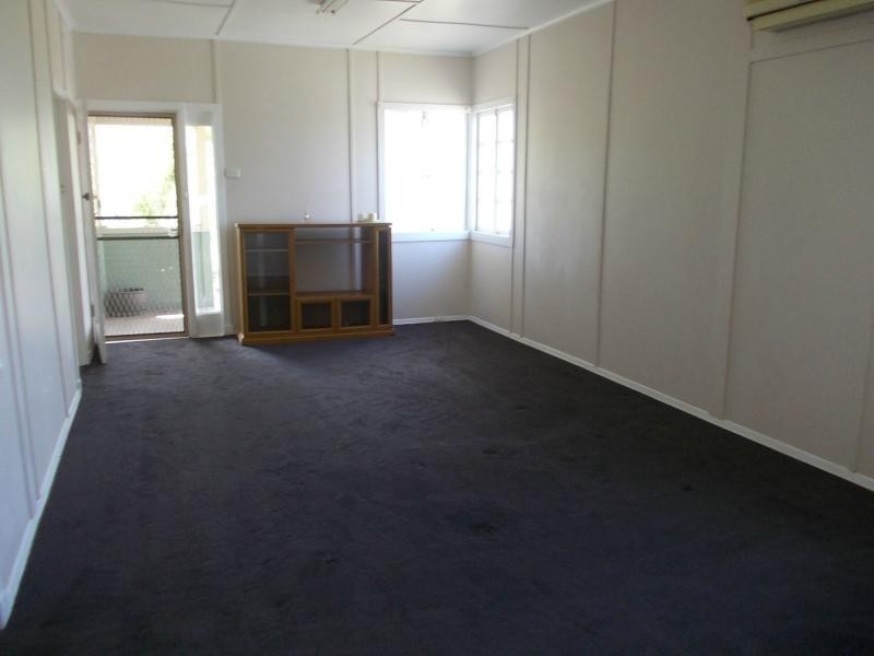 6 Pommer Street, Brassall QLD 4305