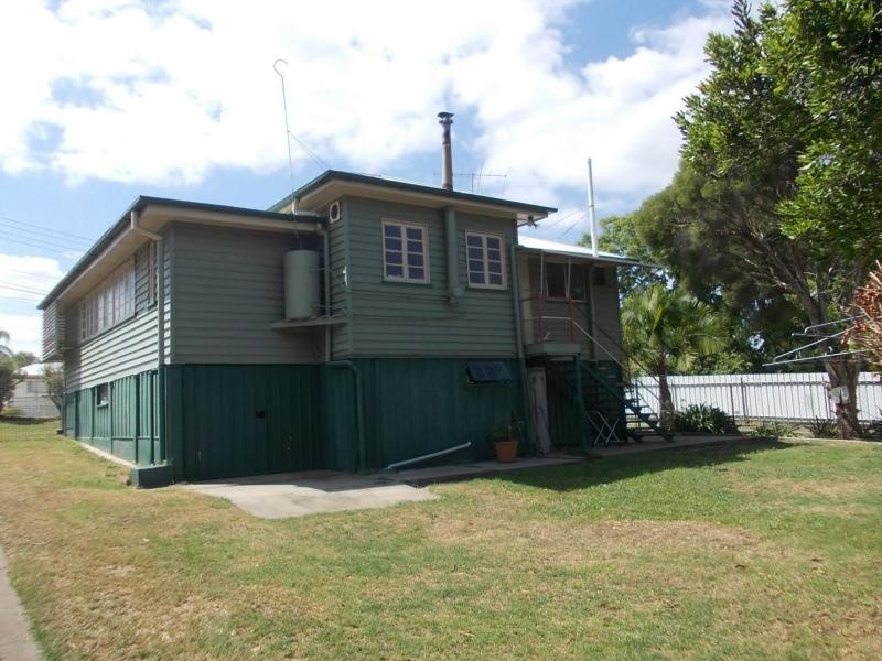 6 Pommer Street, Brassall QLD 4305