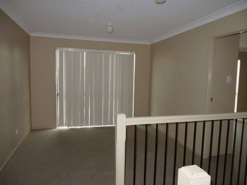 6 Sandhurst Place, Brassall QLD 4305
