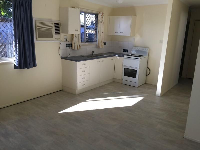 2/22 Dudleigh Street, Booval QLD 4304