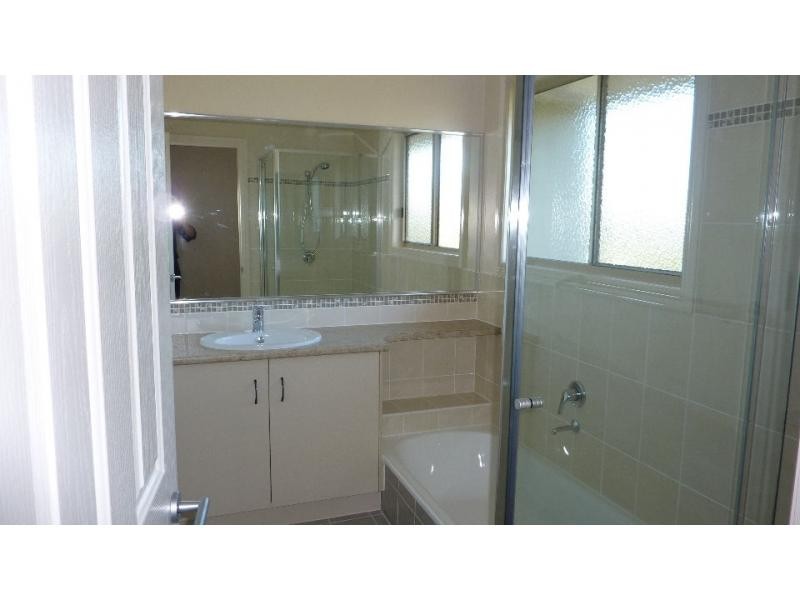 1/25 Dudleigh Street, Booval QLD 4304