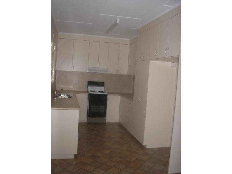 131 Pine Mountain Road, Brassall QLD 4305