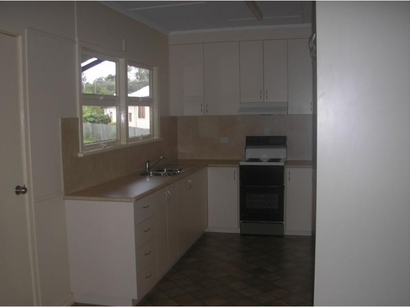 131 Pine Mountain Road, Brassall QLD 4305