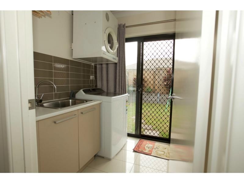 12 Baystone Place, Raceview QLD 4305