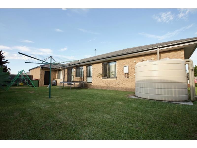 12 Baystone Place, Raceview QLD 4305