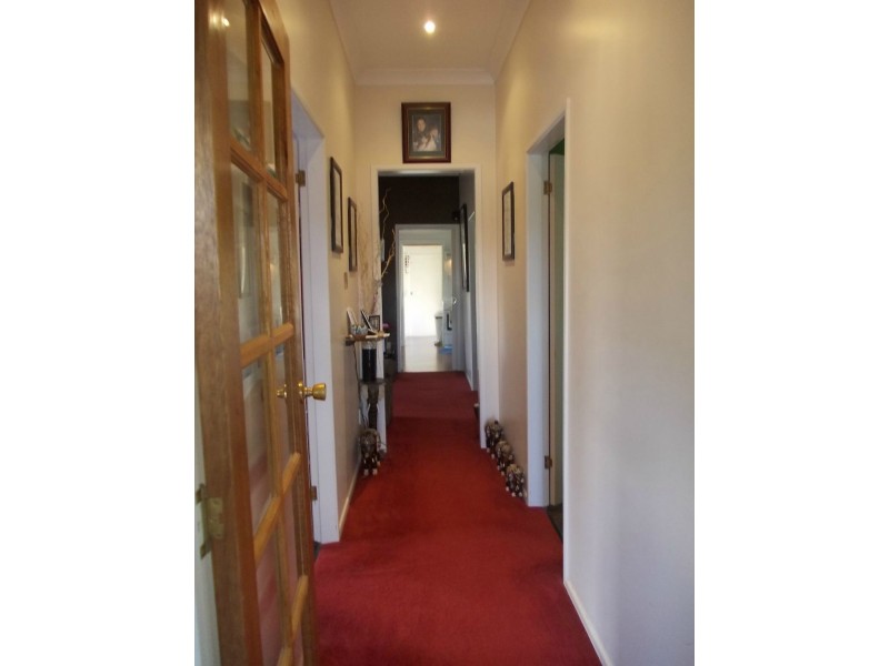 15 Law Street, Bundamba QLD 4304