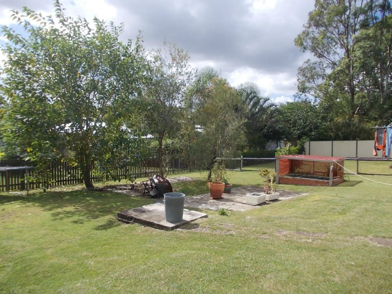 15 Law Street, Bundamba QLD 4304