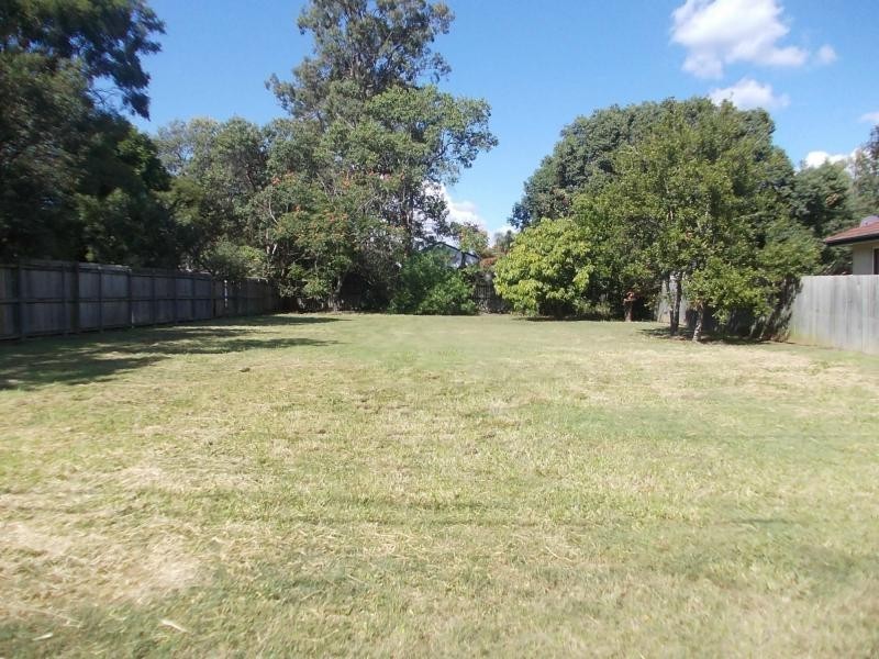 9 May Street, Leichhardt QLD 4305