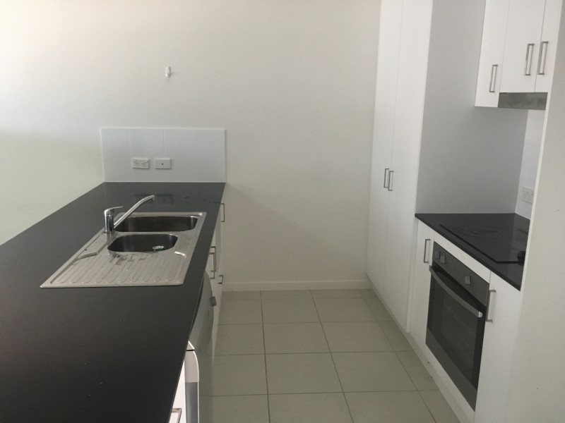 2/7 Melville Drive, Brassall QLD 4305