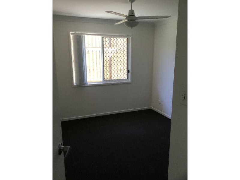 2/5 Melville Drive, Brassall QLD 4305