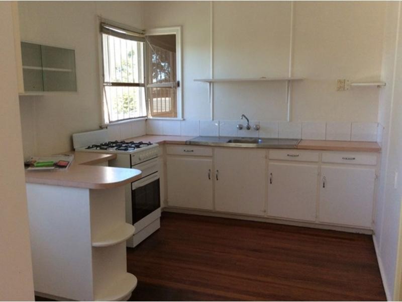 1A Phyllis Street, Eastern Heights QLD 4305