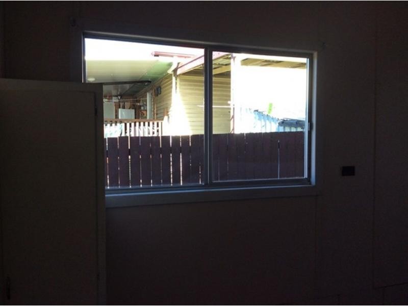 1A Phyllis Street, Eastern Heights QLD 4305