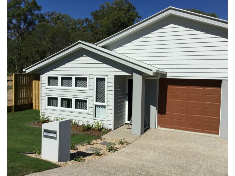 2/15 Kains Avenue, Brassall QLD 4305