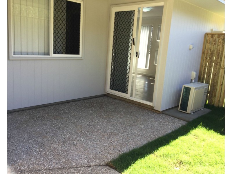 2/15 Kains Avenue, Brassall QLD 4305