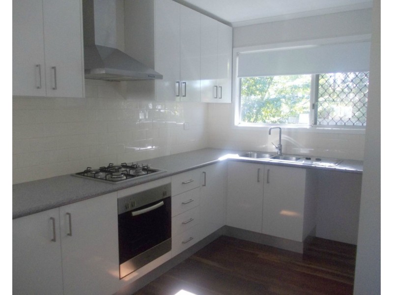6 Bass Street, Leichhardt QLD 4305