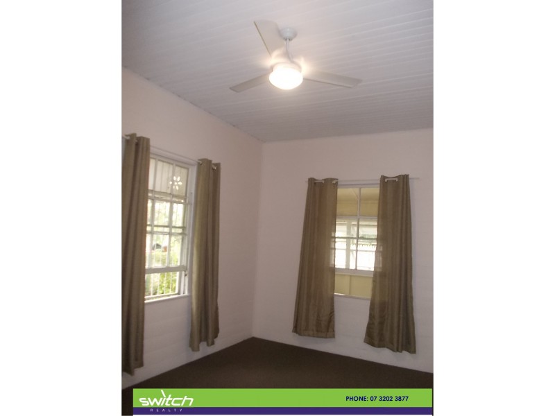 6 Lennon Lane, North Ipswich QLD 4305