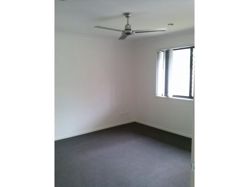 12 Brightwood Place, Fernvale QLD 4306
