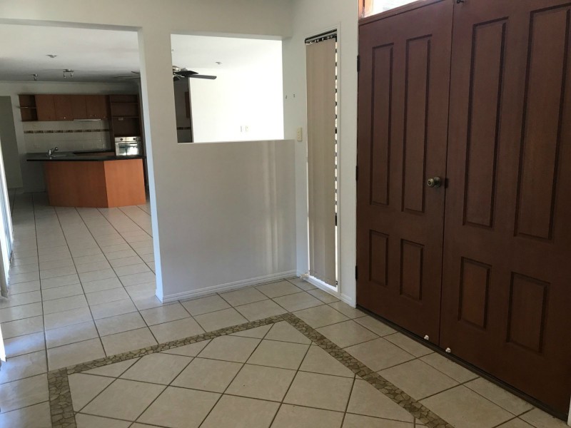 6 Nichlaus Court, Hatton Vale QLD 4341