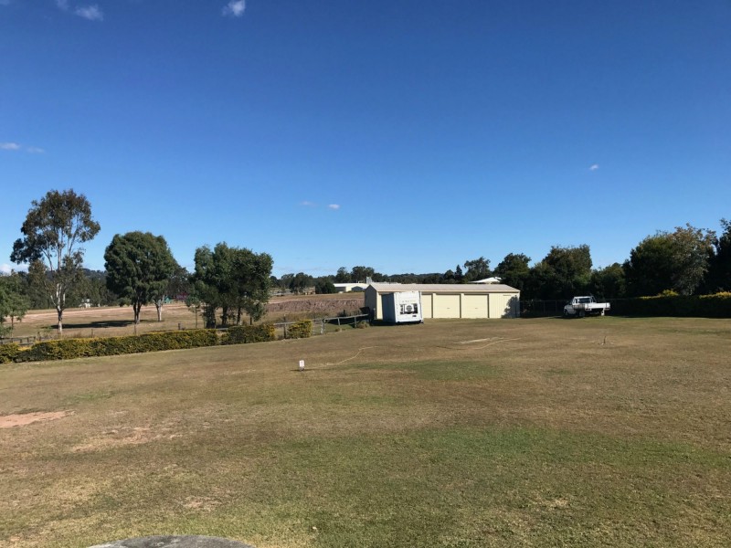 6 Nichlaus Court, Hatton Vale QLD 4341