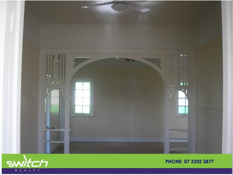 31 Brisbane Road, Newtown QLD 4305
