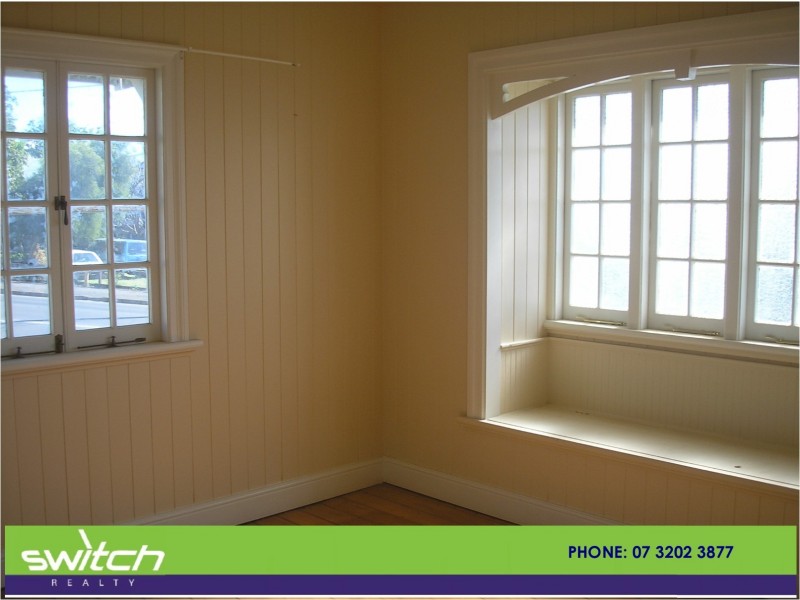 31 Brisbane Road, Newtown QLD 4305