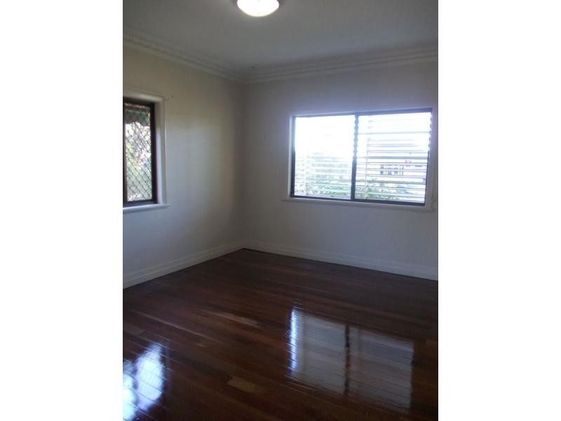 Booval QLD 4304