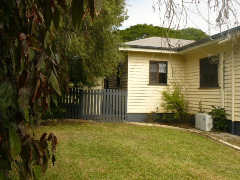Booval QLD 4304