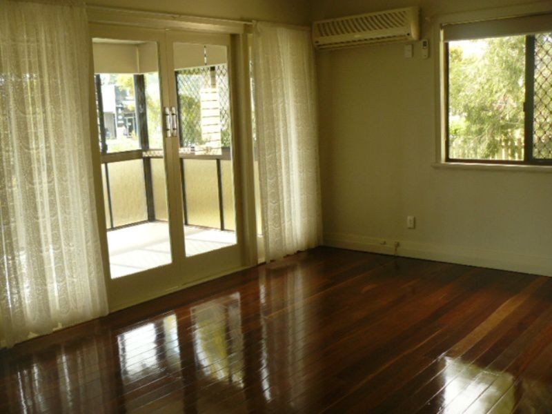 Booval QLD 4304