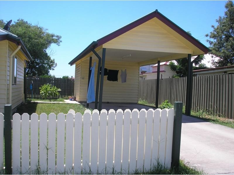 Newtown QLD 4305
