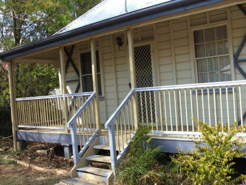 One Mile QLD 4305
