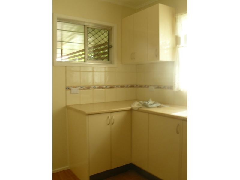 Silkstone QLD 4304