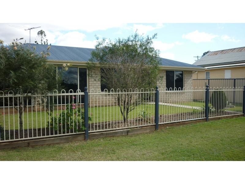 Peak Crossing QLD 4306