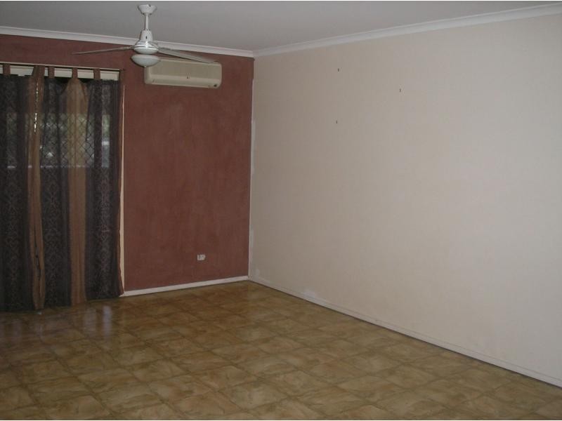 Peak Crossing QLD 4306