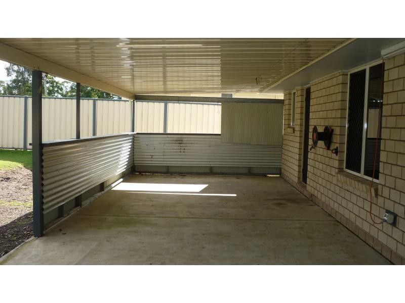 Peak Crossing QLD 4306