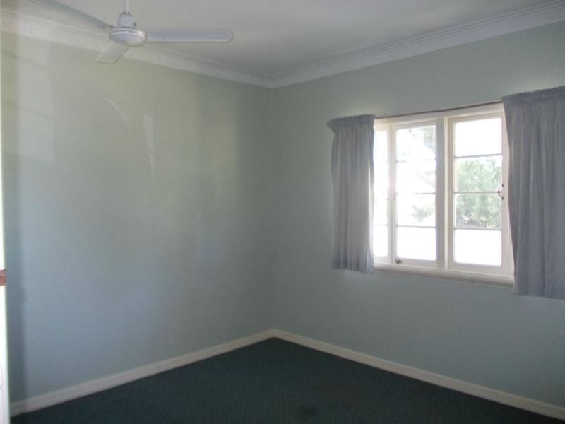 Newtown QLD 4305