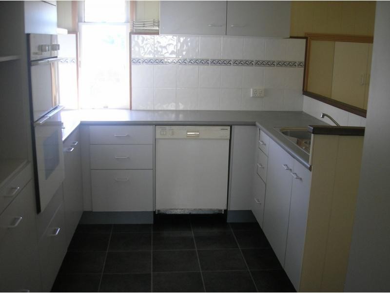 5 Lawrence Street, North Ipswich QLD 4305