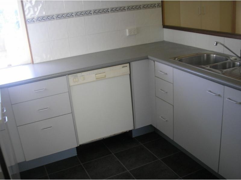 5 Lawrence Street, North Ipswich QLD 4305