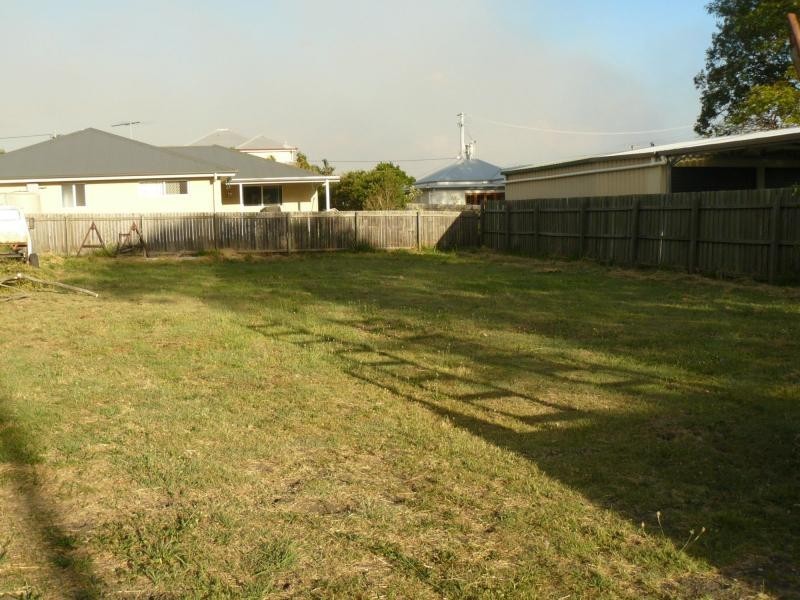 22A Queen Street, Newtown QLD 4305