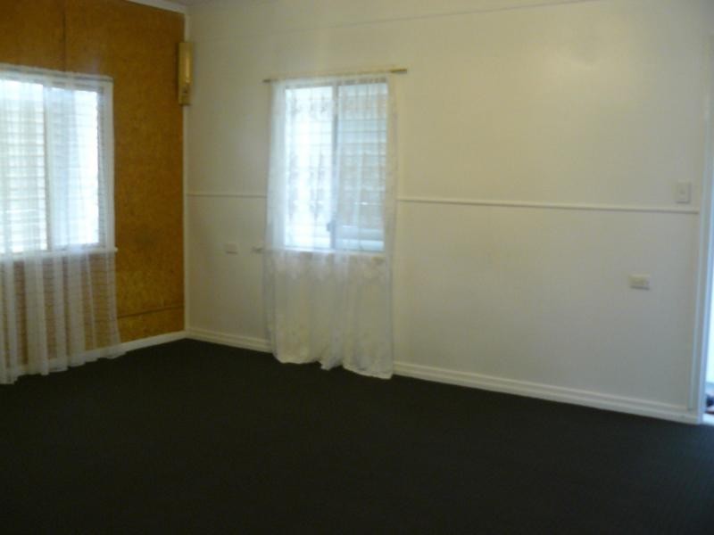 One Mile QLD 4305