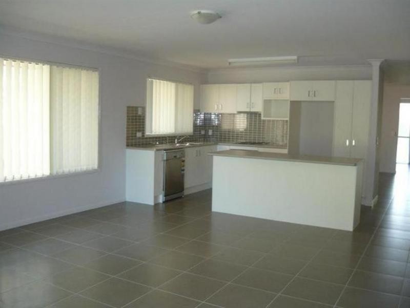 Moores Pocket QLD 4305