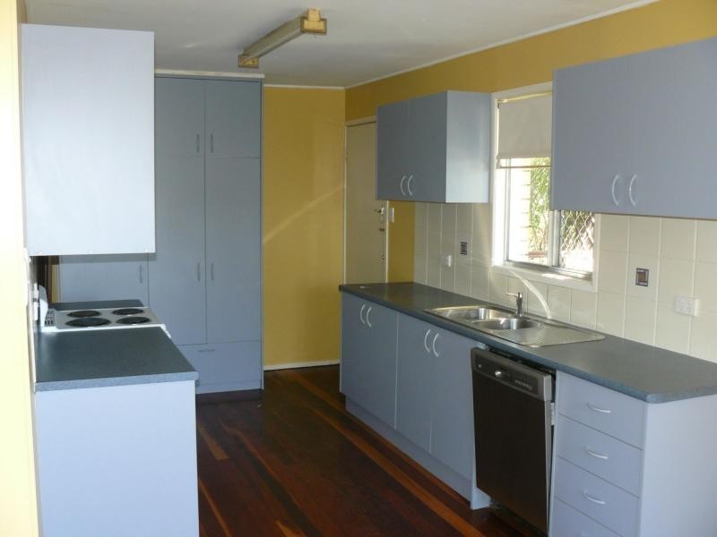 Flinders View QLD 4305