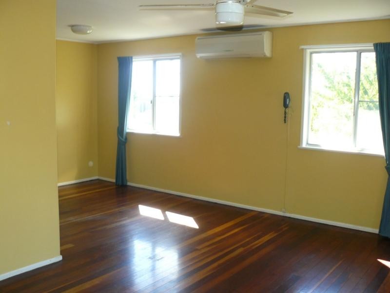 Flinders View QLD 4305