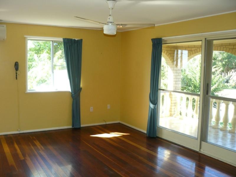 Flinders View QLD 4305