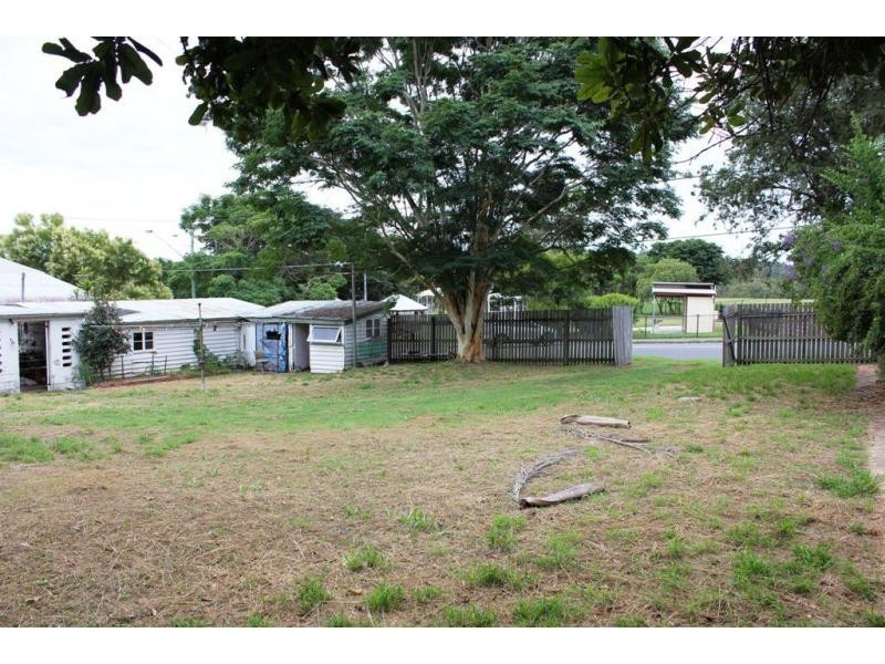 One Mile QLD 4305