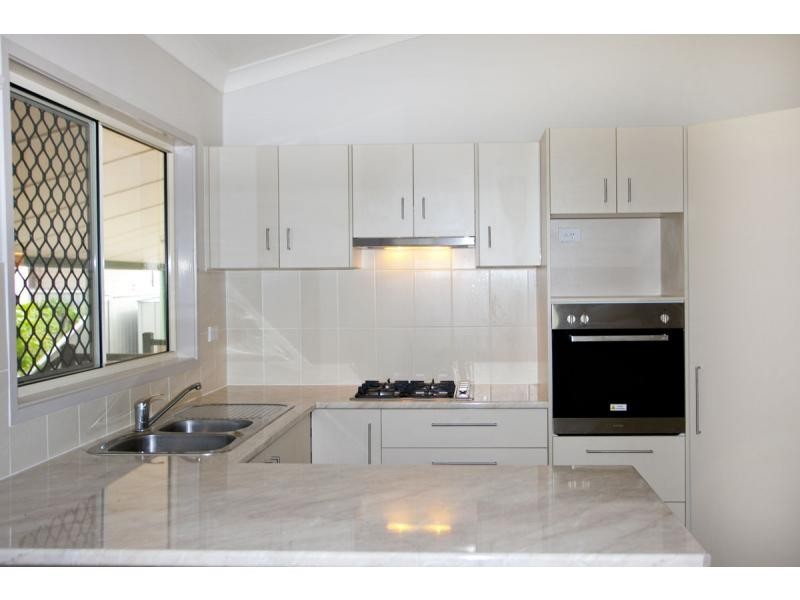 Moores Pocket QLD 4305