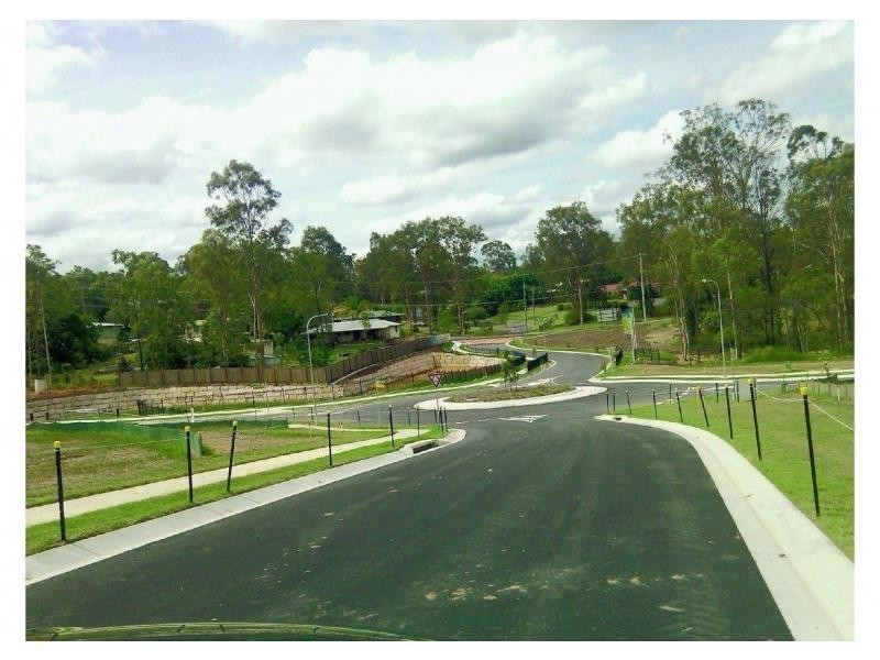 38-40 Brodzig Road, Chuwar QLD 4306